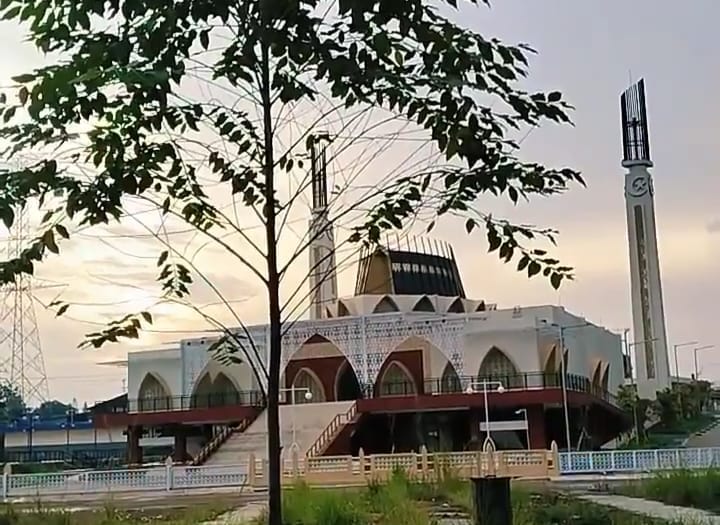 Dinilai Tak Akomodatif, SK Kepengurusan Masjid Dhyufurrahman Depok Diprotes Warga