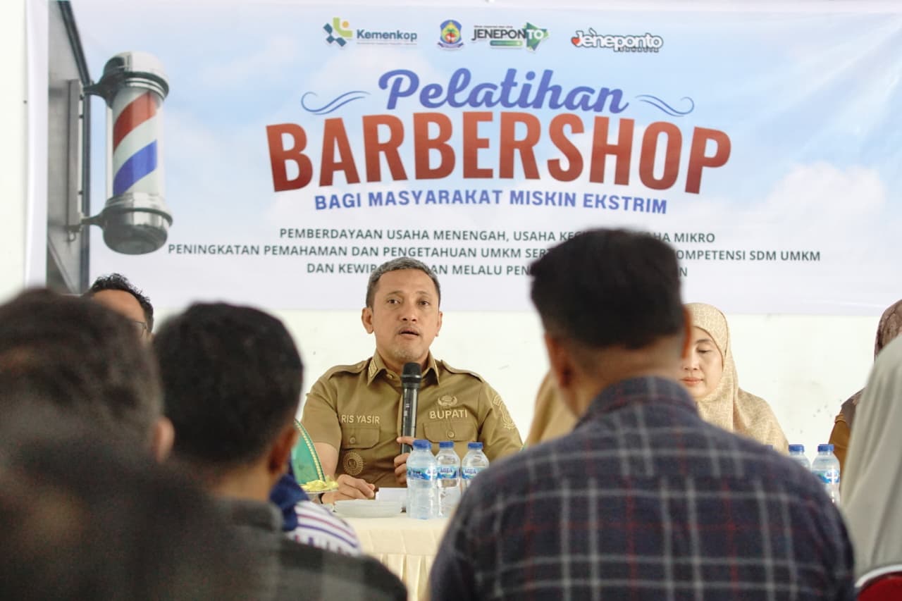 Bupati Jeneponto Lakukan Pelatihan Barbershop dan Perkoperasian  Tingkatkan Ekonomi Warga