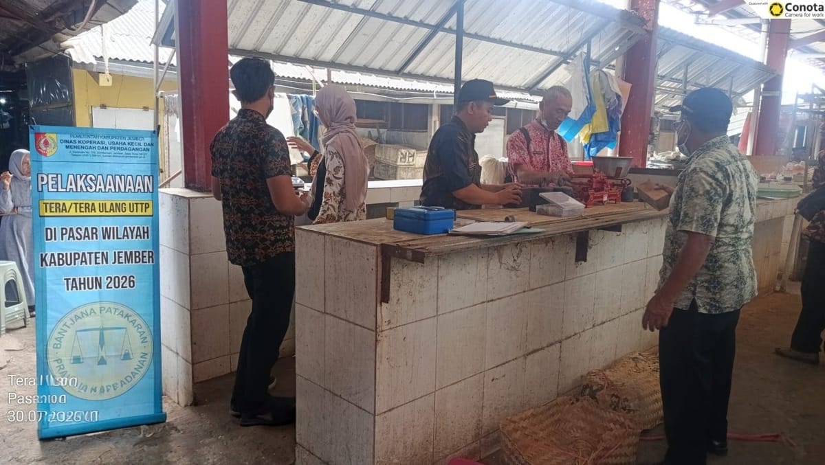 Dinas Koperasi Lakukan
Tera Ulang Alat Ukur, Takar, Timbang, dan Perlengkapannya di Jember