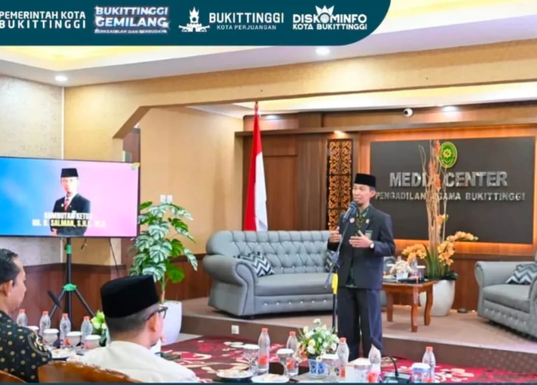 Wawako Ibnu Asis  Buka Forum Komunikasi Publik Keterbukaan Informasi Pengadilan Agama Bukittinggi