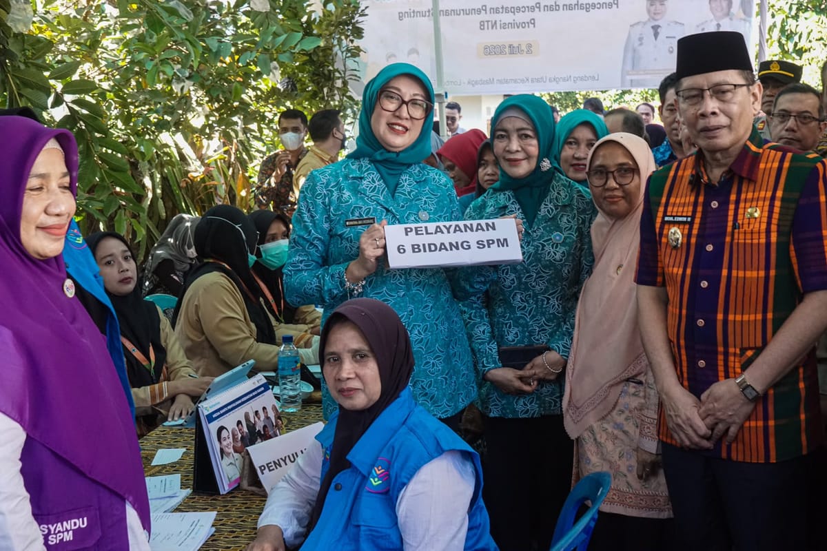 Ketua TP PKK NTB Ajak Santri Siapkan Masa Depan Sejak Dini