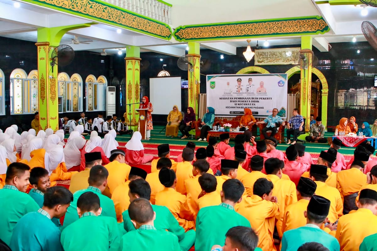 Ketua Tim Penggerak PKK Batam: Pelajar Harus Hindari Perundungan dan Bijak Gunakan Media Sosial