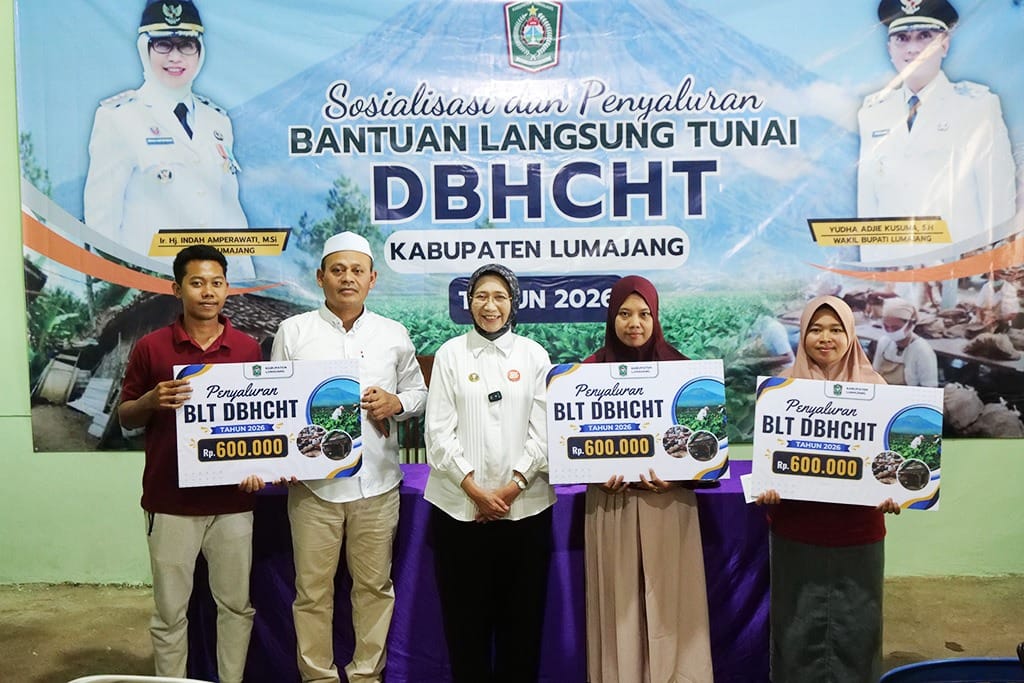 Seratus Buruh Pabrik Rokok Lumajang Terima BLT Rp600 Ribu
