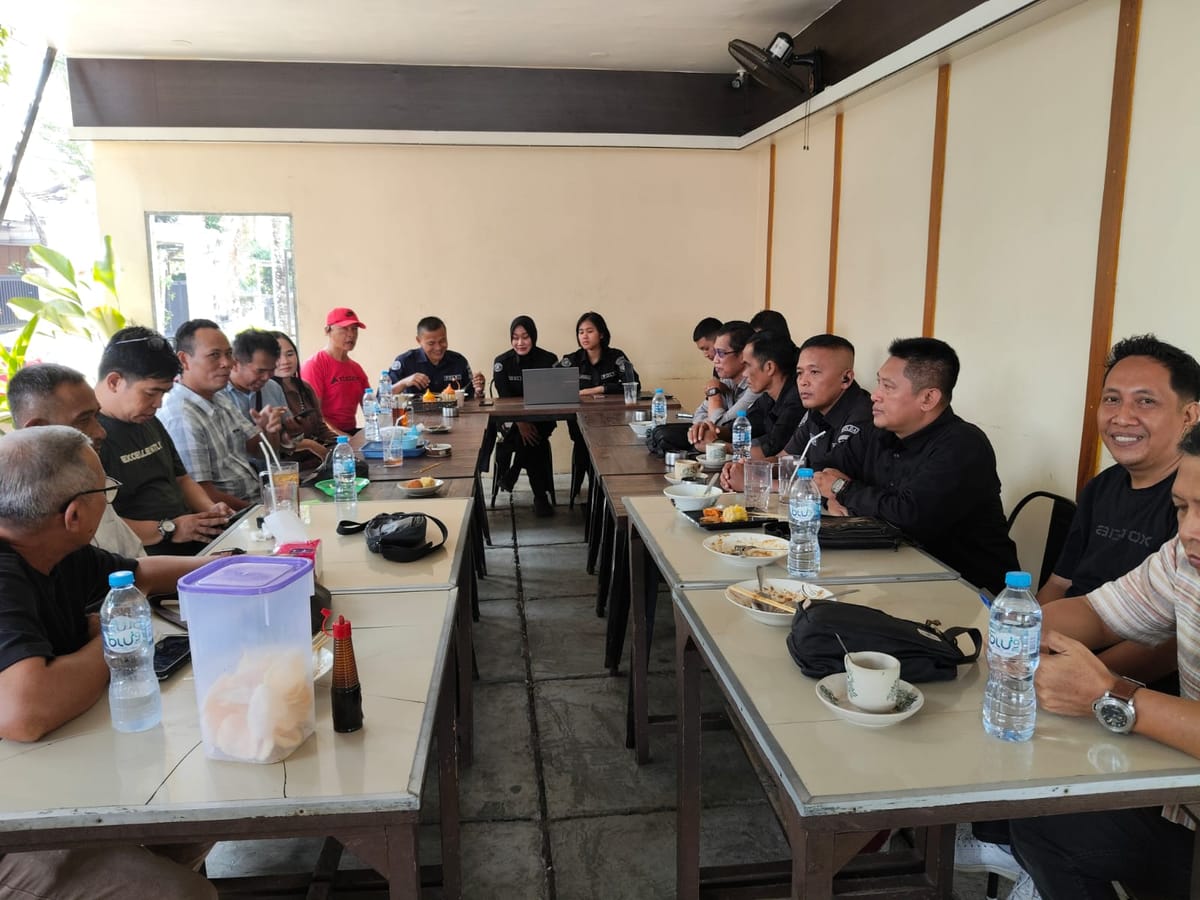 Merawat Kepercayaan Publik dari Meja Kopi di Pontianak
