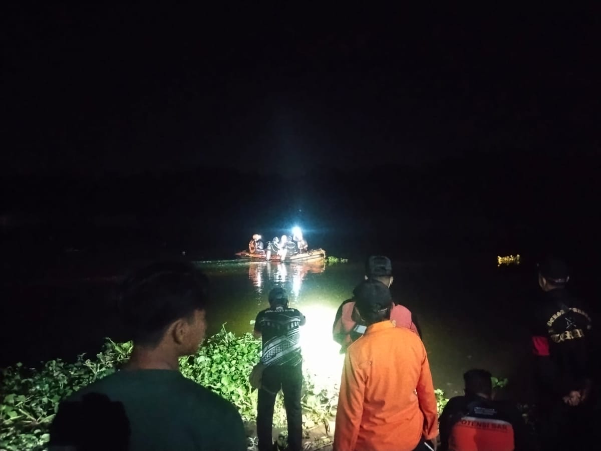Dua Anak Hilang di Sungai Serayu, Tim SAR Lakukan Pencarian