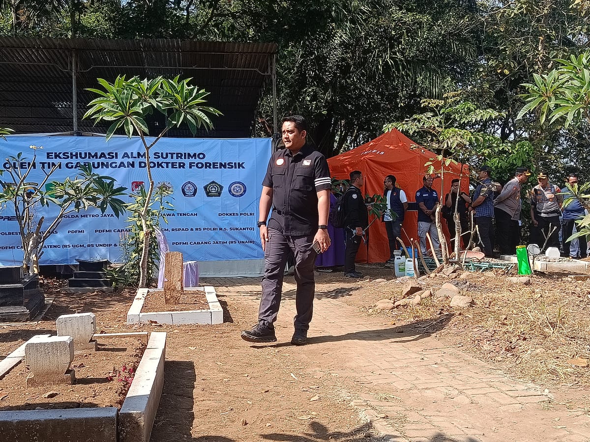 Polri Ekshumasi Jenazah Sutrimo, Dalami Dugaan Kematian Tidak Wajar