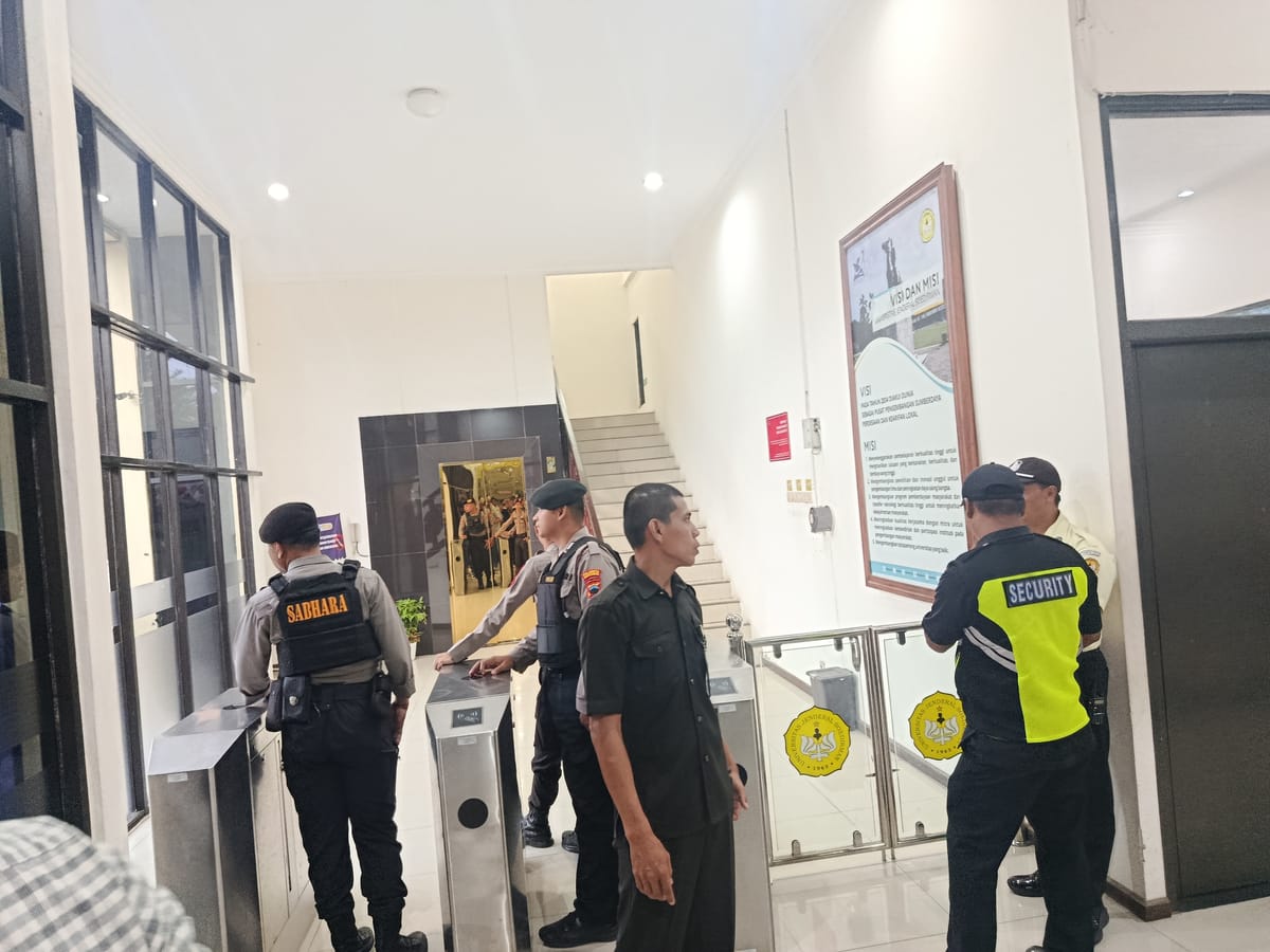 KPK Periksa Ruang Rektor dan Wakil Rektor Unsoed, Barang Bukti Belum Diungkap