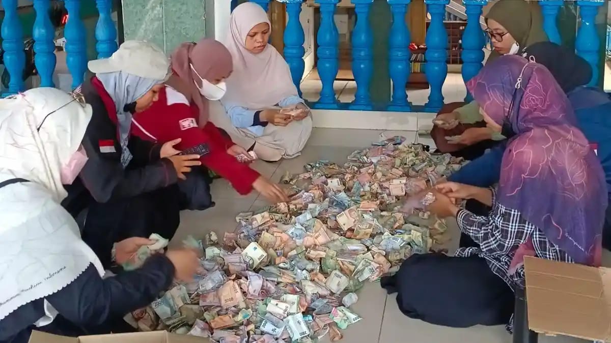 Dua Hari Aksi Kemanusiaan, Aliansi Mahasiswa & Pemuda Manokwari Kumpulkan Jutaan Rupiah Untuk Korban Gempa NTT