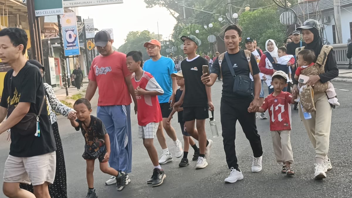 Rayakan HUT ke-81 RI, Griya Khalisa 2 Gelar Jalan Sehat