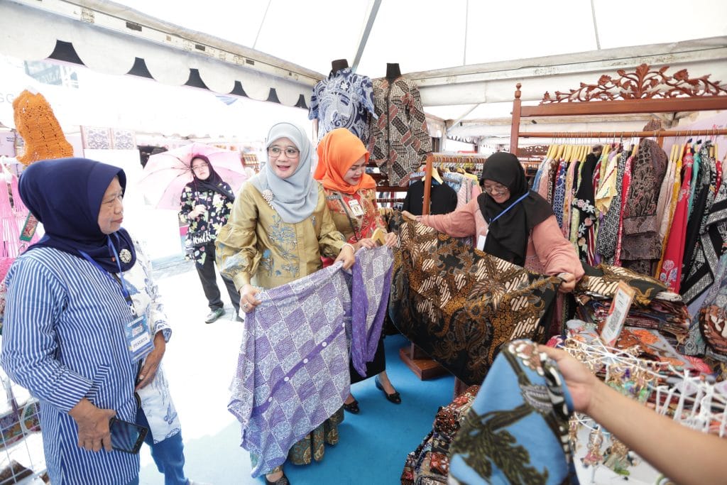 UMKM Jateng Kian Mendunia, Produk Berbahan Limbah Raup Omzet Puluhan Juta Rupiah