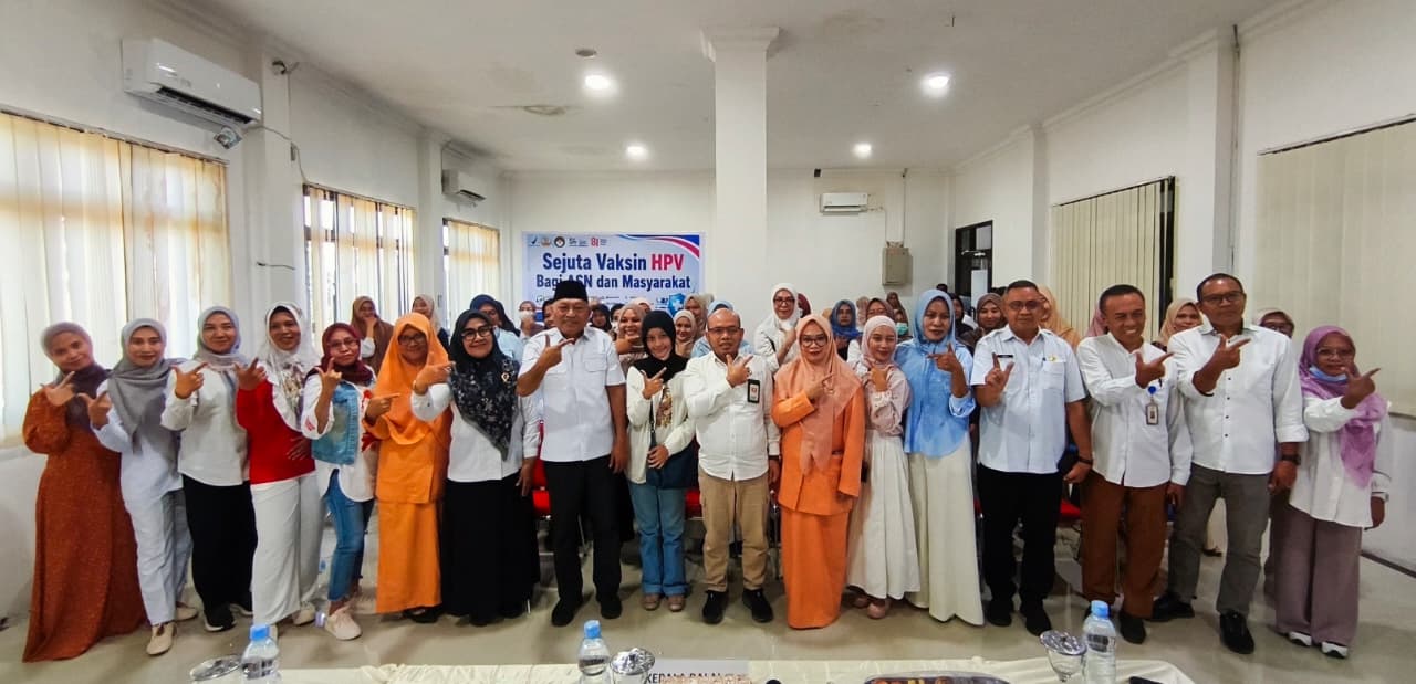 Sambut HUT RI dan HUT KORPRI, BPOM di Sofifi Lakukan Program Sejuta Vaksin HPV Cegah Kanker Serviks Sejak Dini