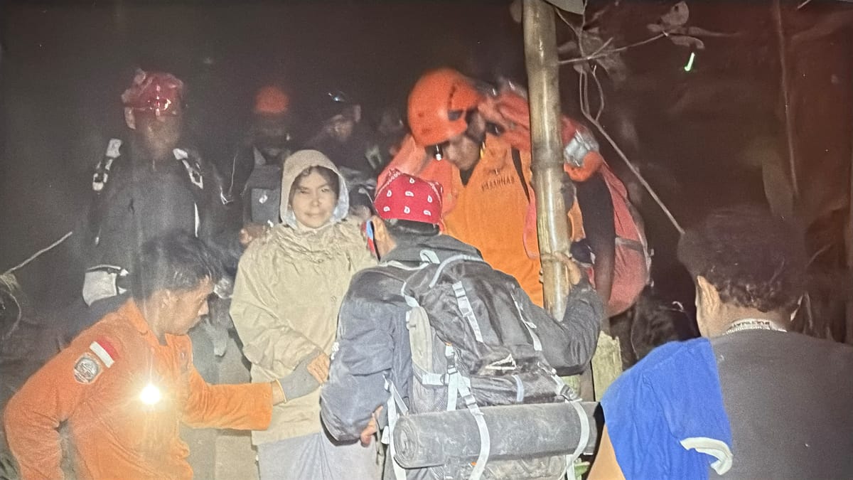 Pendaki Gunung Gamalama Sakit di Pos 5, Tim SAR Evakuasi hingga RSUD Ternate