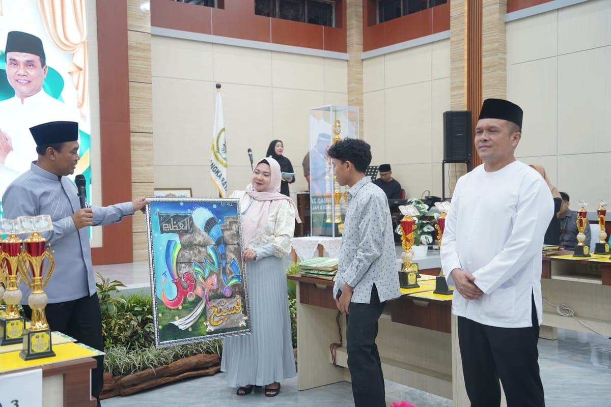 Tak Hanya Juara, Kaligrafer MTQH XLV Palangka Raya Juga Bawa Pulang Apresiasi Finansial