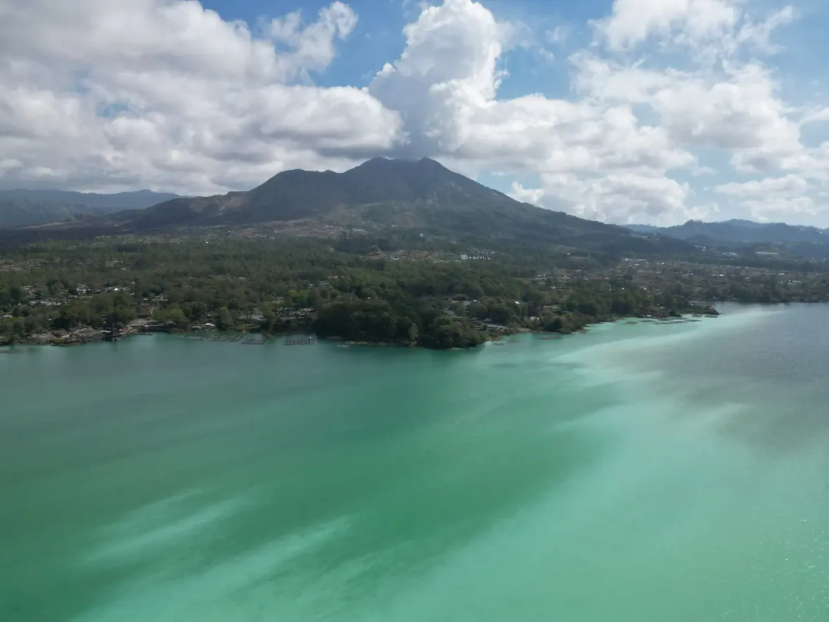 BRIN Ungkap Dugaan Penyebab Kematian Massal Ikan di Danau Batur
