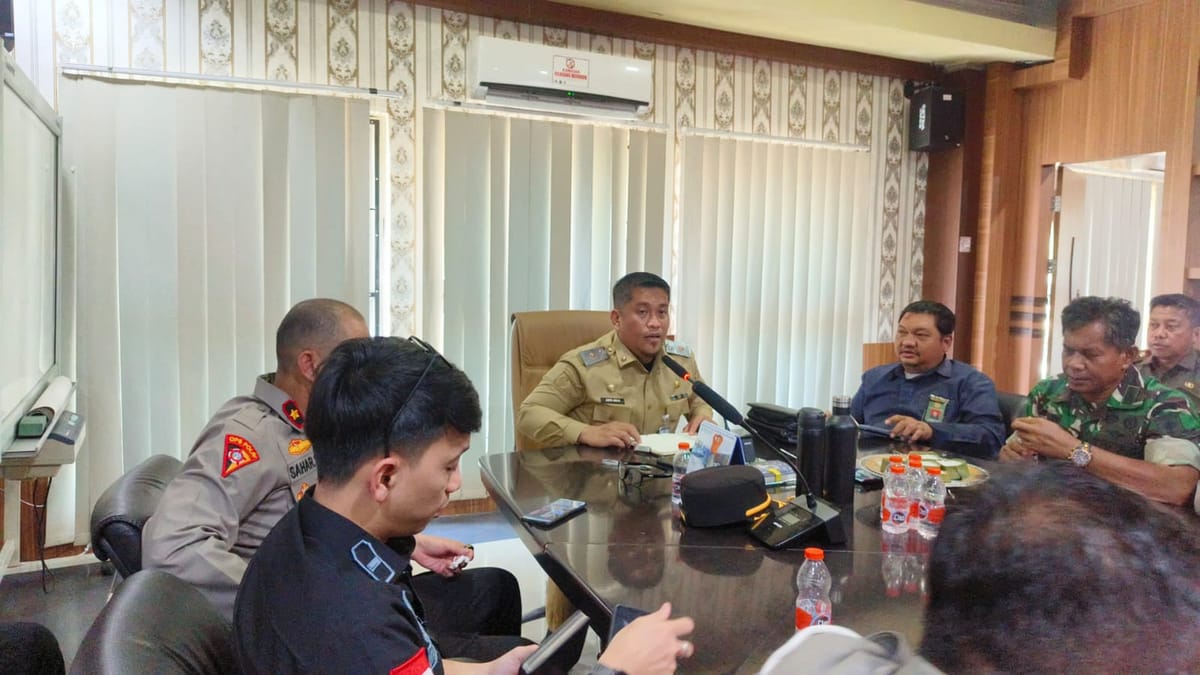 Rapat Perdana Usai dilantik, Dr. Aspa Muji Pimpin Persiapan HUT Ke-81 Kemerdekaan RI di Jeneponto