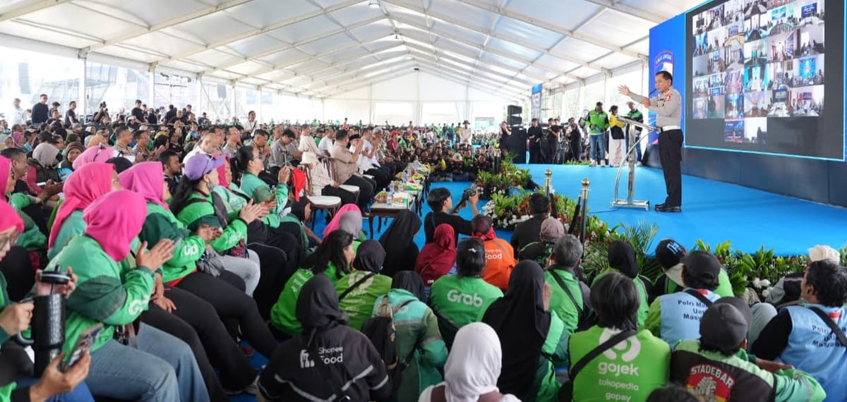 Pengemudi Ojol Jabodetabek Ikuti Gebyar Keselamatan Lalu Lintas