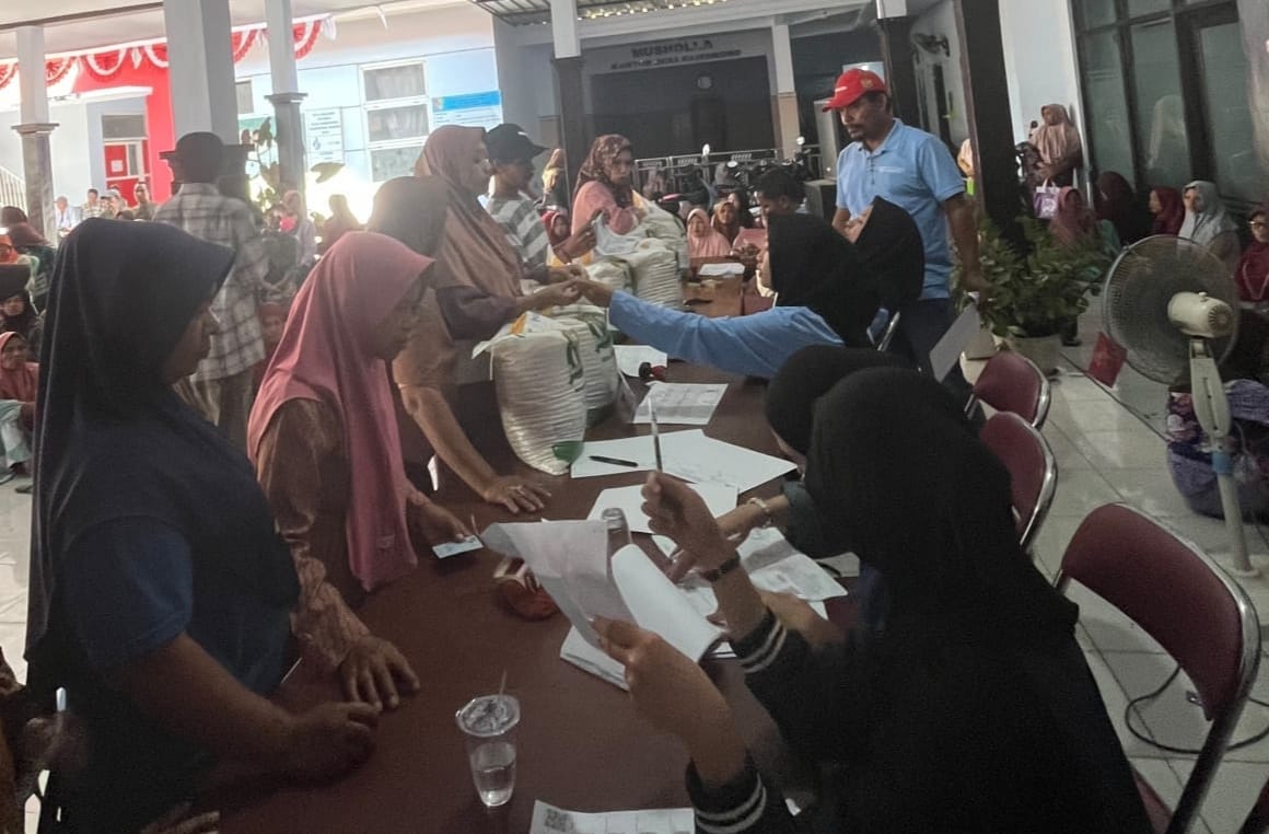 Desil 1-4 Jadi Sasaran, 380.195 KPM di Jember Terima Beras 30 Kilogram