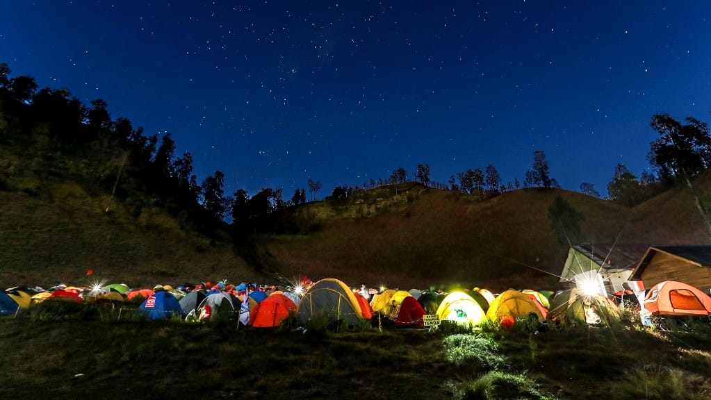 Prioritaskan Keselamatan dari Karhutla Semeru, Pendaki Ranu Kumbolo Didampingi Turun