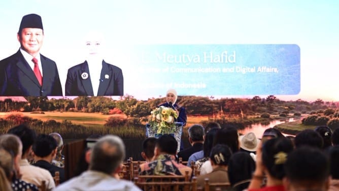 Meutya Hafid: Indonesia Dorong "Meaningful AI" Lewat 5 Dimensi untuk Rakyat