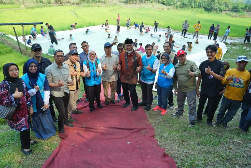 Puluhan Tahun Menanti, Pompanisasi Tenaga Surya Kini Alirkan Air ke 400 Hektare Sawah di Tanjung Barulak