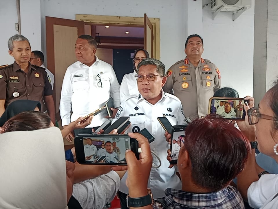 Akses Sopi (Miras) Dipersulit, Wali Kota Ambon: Ini Soal Menyelamatkan Generasi Muda