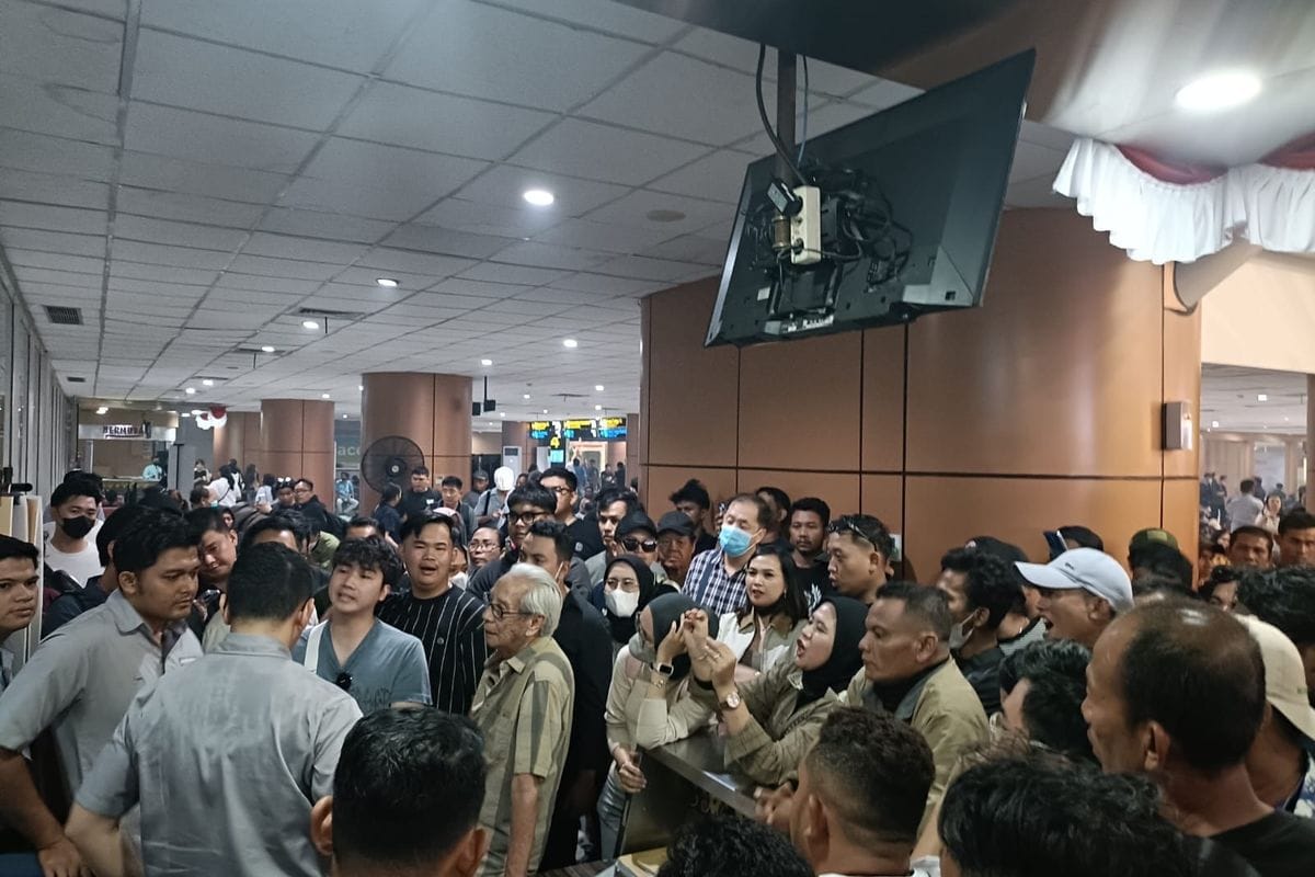 Kabut Asap Lumpuhkan Penerbangan di Bandara Internasional Supadio Pontianak