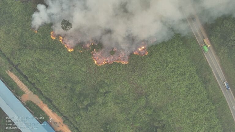 Operasi Drone Termal Bongkar Titik Api Tersembunyi, di lahan Karhutla Kalbar