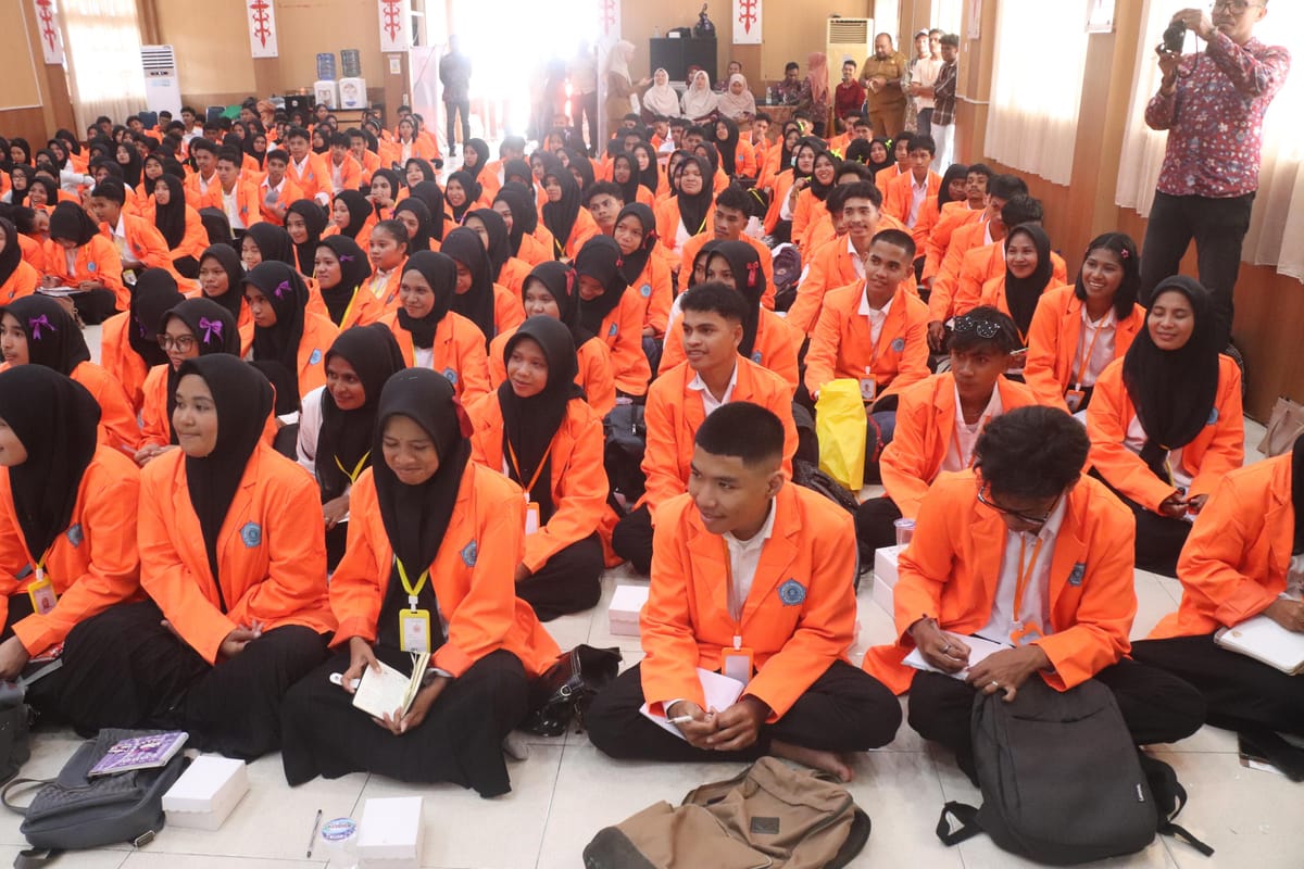 Wagub Vanath Tekankan Disiplin dan Kesiapan Mahasiswa Hadapi Perkembangan Teknologi