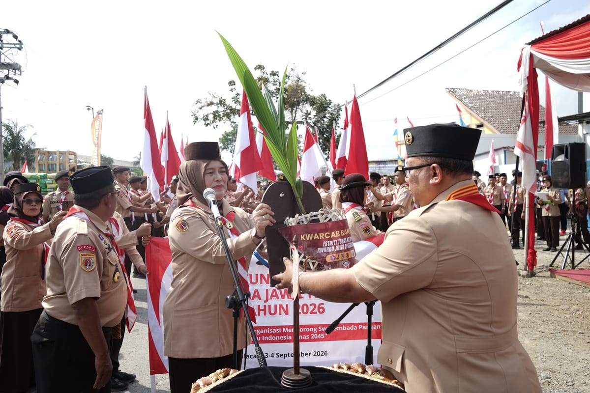 Estafet Tunas Kelapa Tiba di Banyumas, Pelajar dan Warga Sambut di Sepanjang Jalan