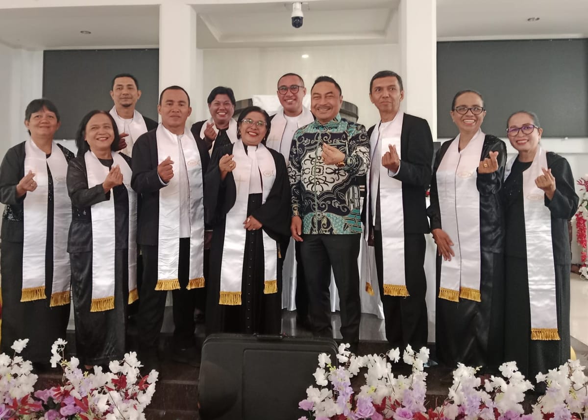 HUT GPM ke-91, Michael Wattimena Perkuat Pelayanan Jemaat Bethania dengan Bantuan Alat Musik