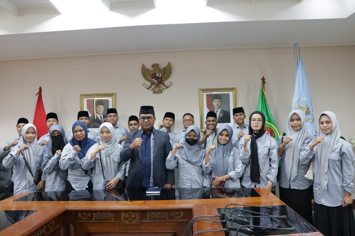 Wagub Maluku Lepas Kafilah MTQ Nasional XXXI Tahun 2026