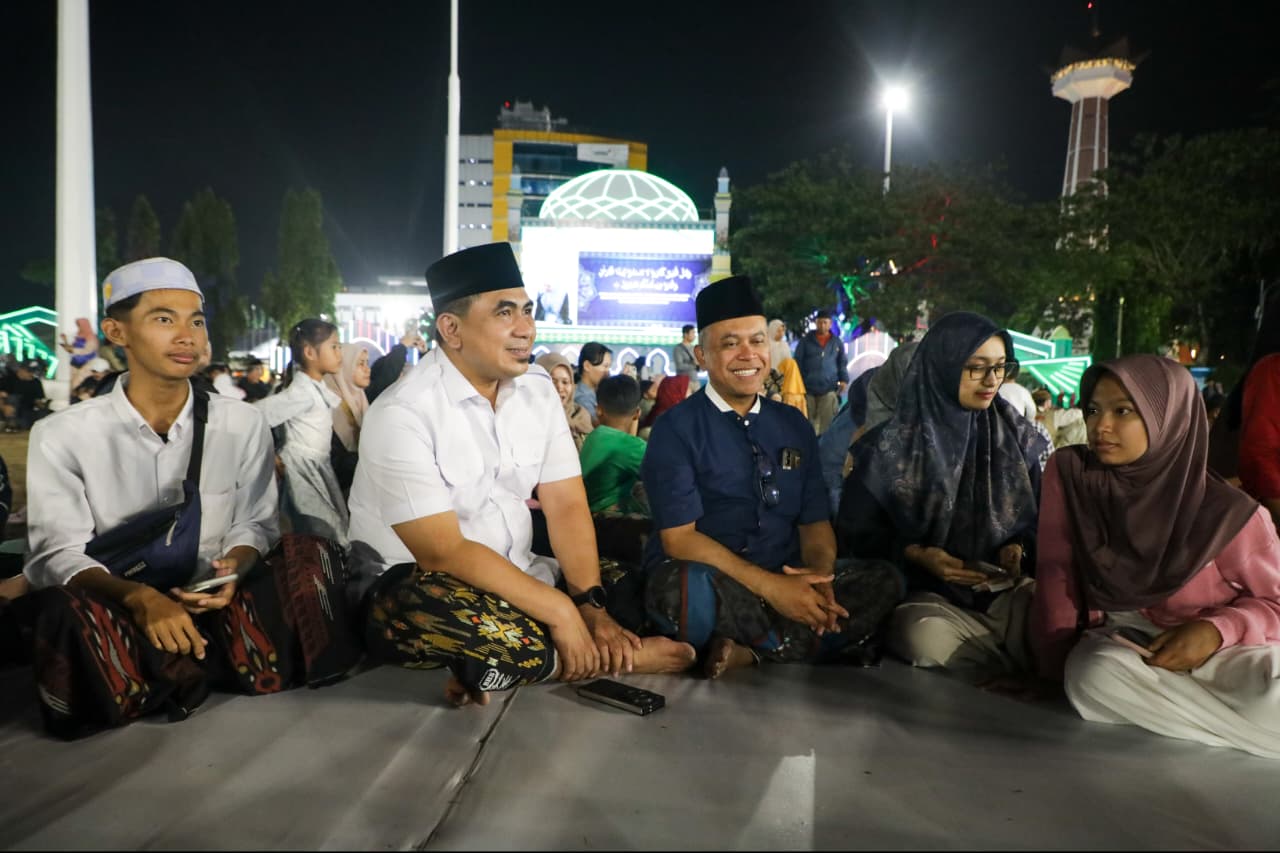 Lesehan di Simpang Lima, Warga Jateng Nikmati Pagelaran MTQ Nasional XXXI 2026