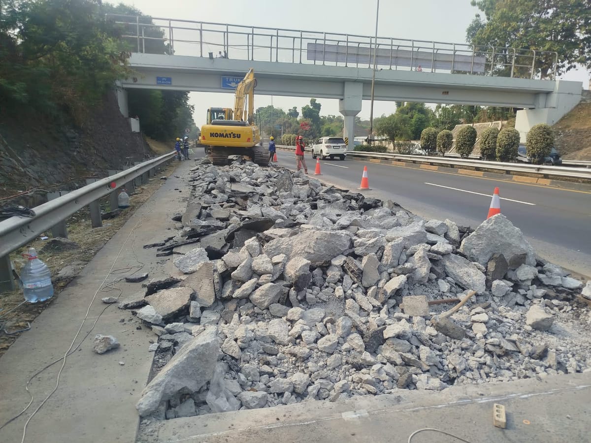 Jasamarga Lanjutkan  Pekerjaan Pemeliharaan Jalan Sejumlah Titik Ruas Tol Jabotabek