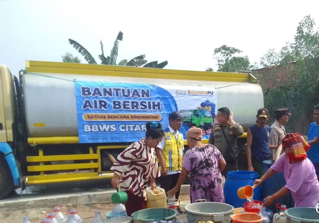Air Bersih Untuk Warga Terdampak Kekeringan di Jonggol