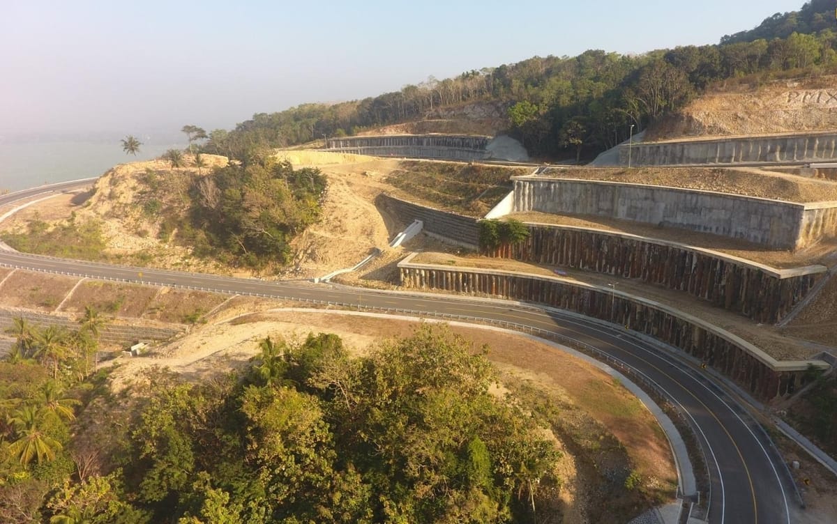 Jalur Kelok 23 Jateng Mulai Open Traffic