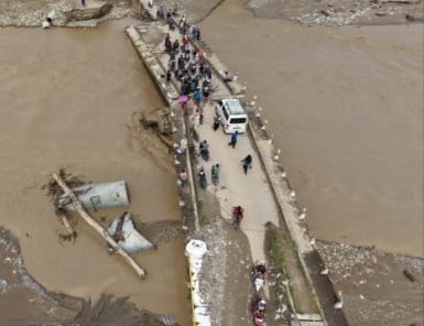 Banjir Kembali Terjang Jembatan Aih Bobo  PU Percepat Pembangunan Sabodam