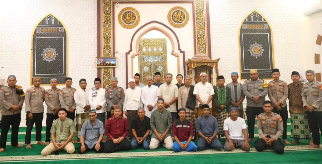 Program Subuh Keliling Bimais Kemenag dan Polda Malut di Masjid DPRD