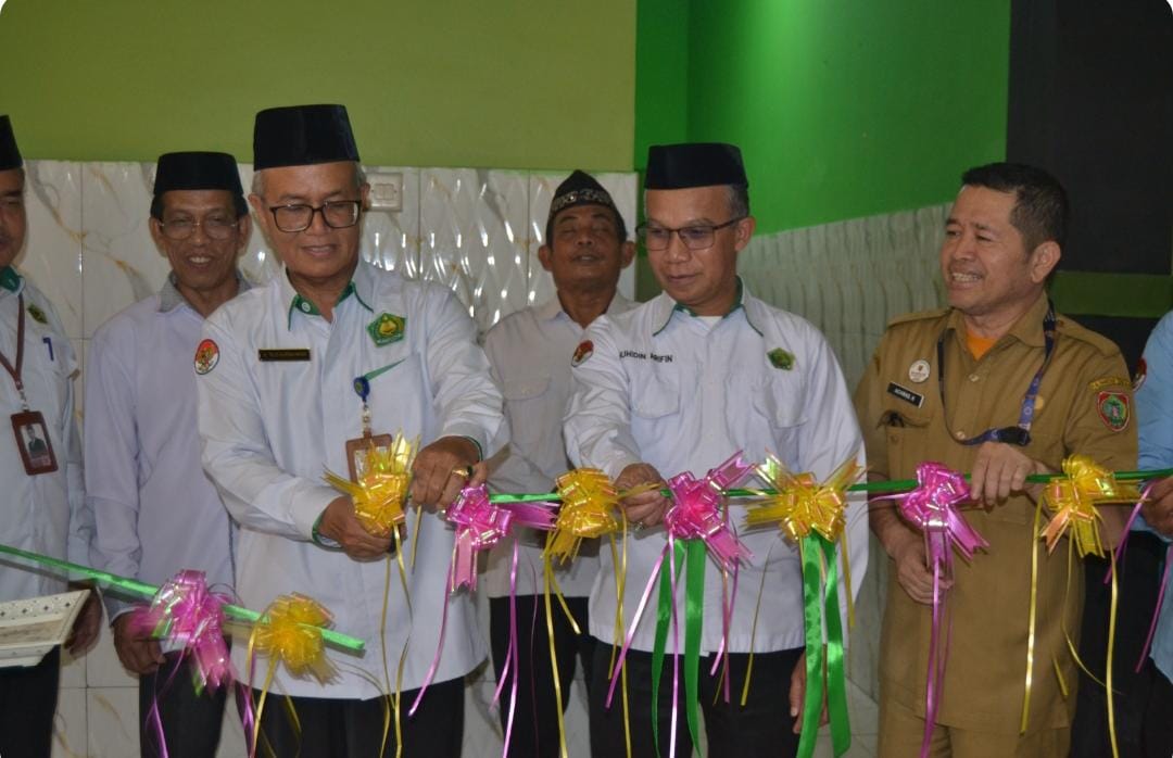 Bukan Sekadar Tempat Jajan, Kantin MIN 1 Palangka Raya Jadi Ruang Belajar tentang Halal dan Sehat