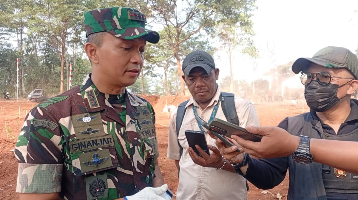 Dandim Depok Tanam Pohon di UIII, TNI Perkuat Mitigasi Dampak Abu Vulkanik