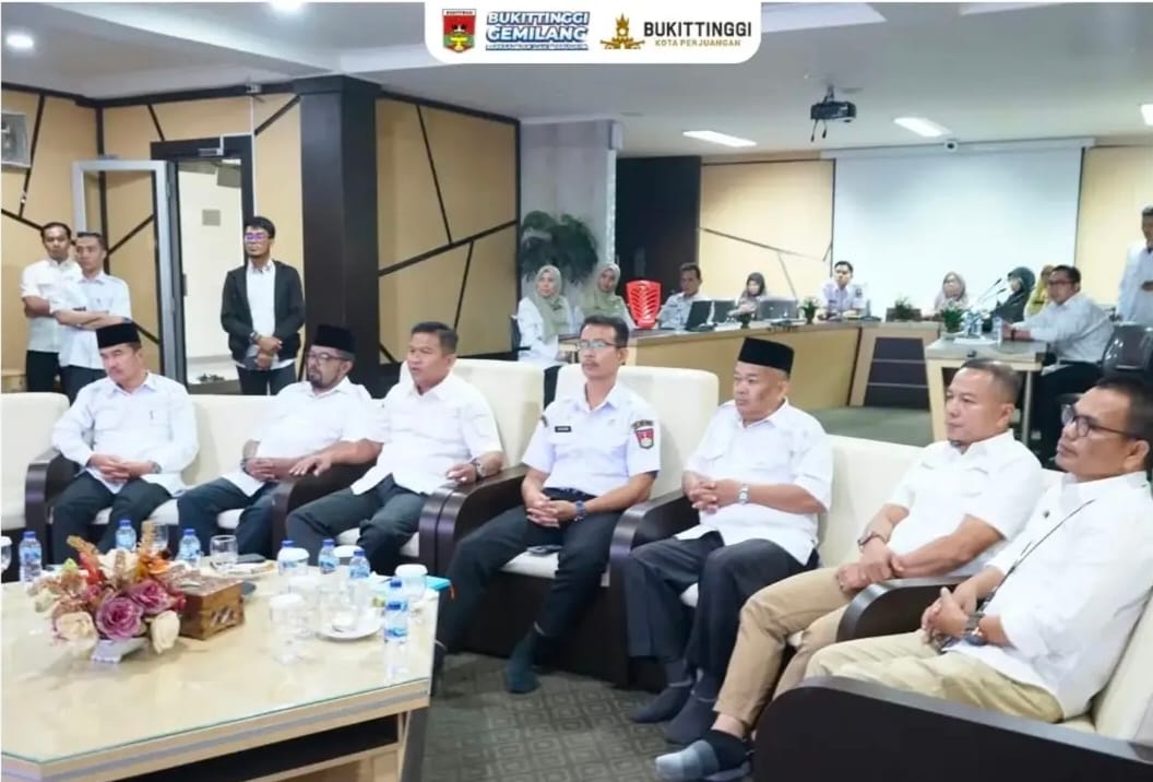 Pemko Bukittinggi Salurkan Donasi untuk Warga Nagekeo NTT