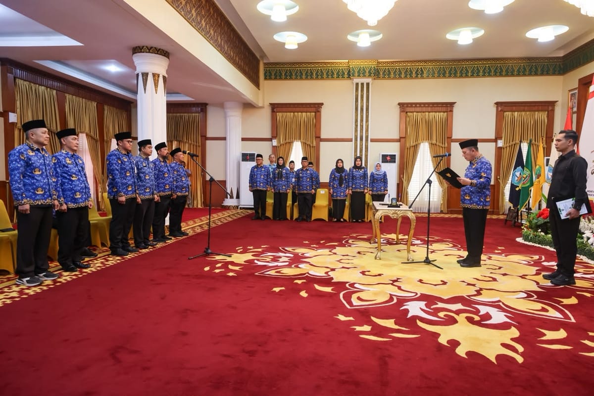 Gubernur Kepri Melantik dan Mengambil Sumpah Pejabat Eselon II dan III