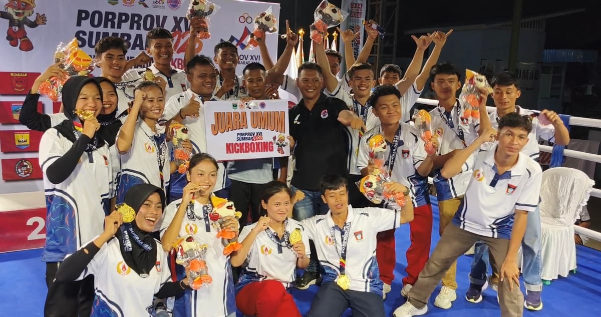 Kota Padang Tampil Menggila, Sabet 14 Emas Cabor Kickboxing