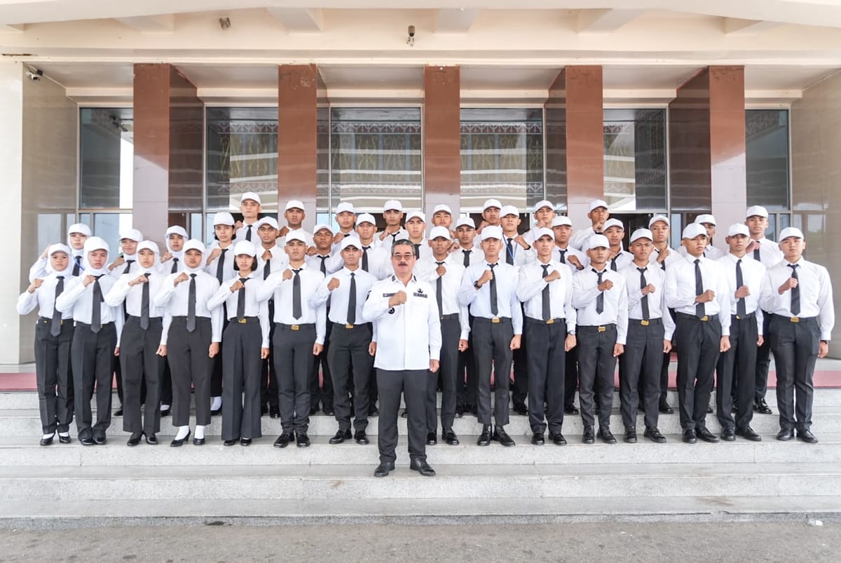 Lepas 39 Calon Praja IPDN, Gubernur Lewerissa Tekankan Disiplin dan Jaga Nama Baik Maluku