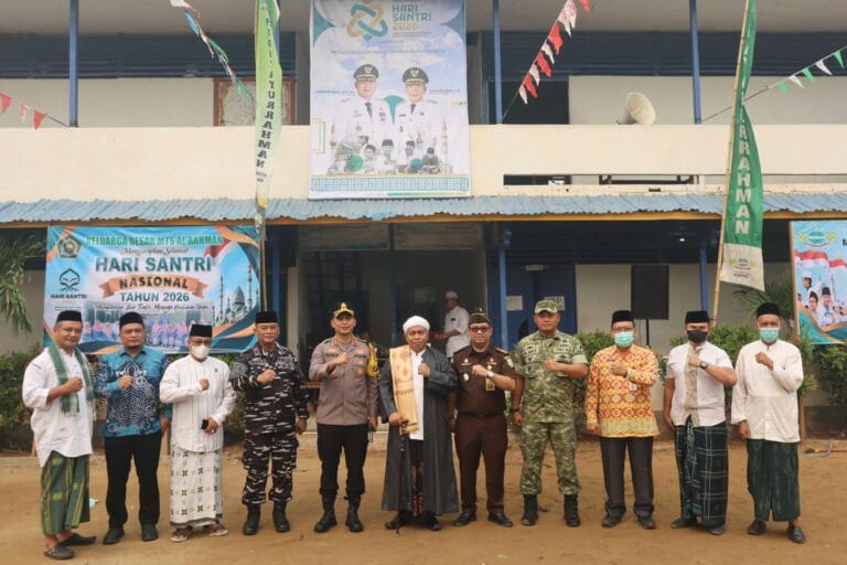Kapolres Ketapang Pimpin Upacara Hari Santri Nasional 2026, Tekankan Pendidikan dan Akhlak