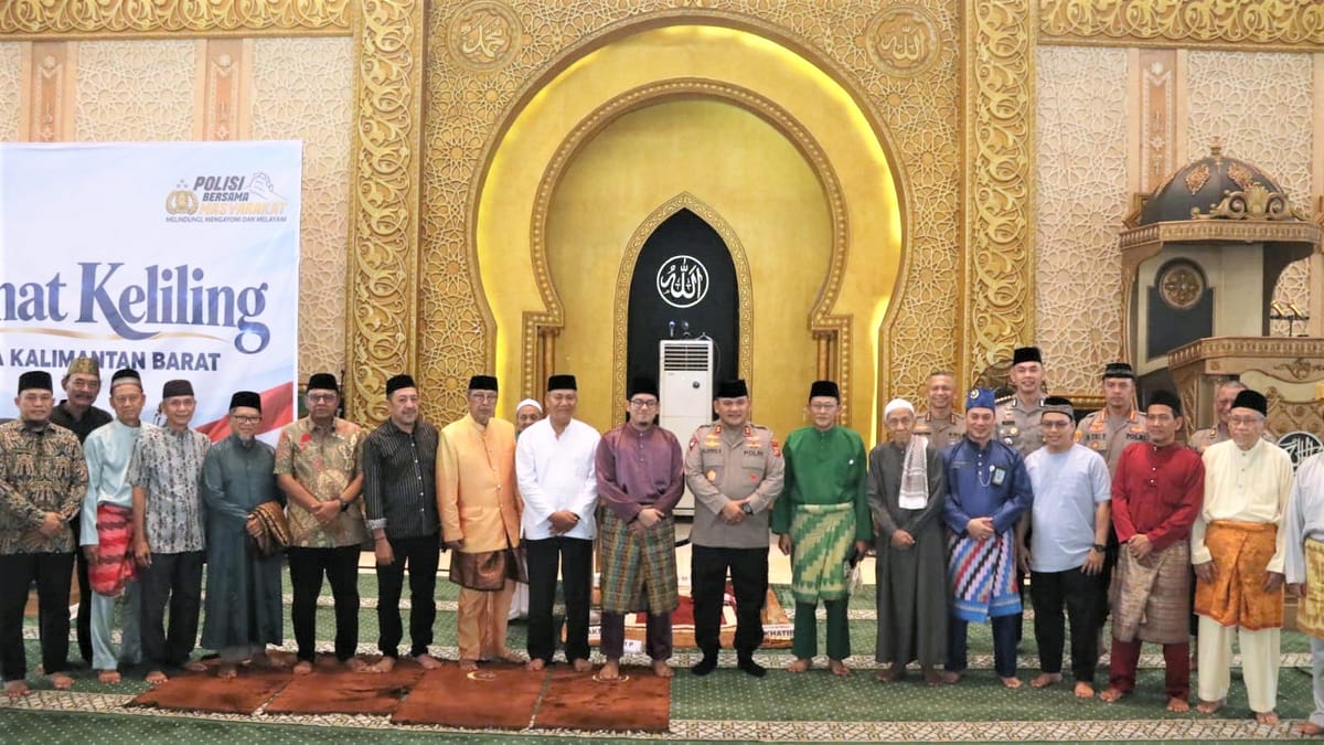 Jumat Keliling, Kapolda Kalbar Sambangi Masjid Raya Mujahidin