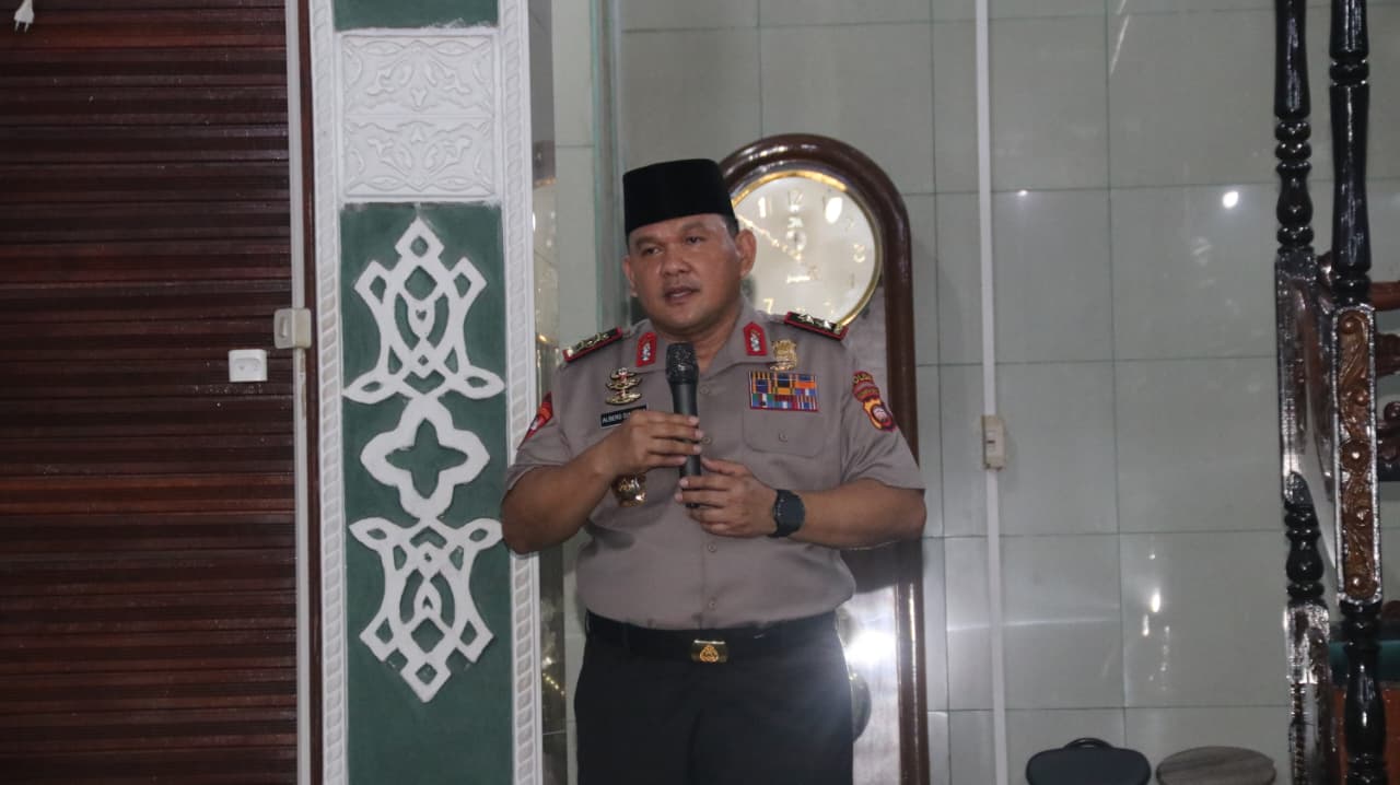 Subuh Keliling di masjid Sirajul Islam Pontianak, Kapolda Kalbar Sampaikan Pesan Kamtibmas