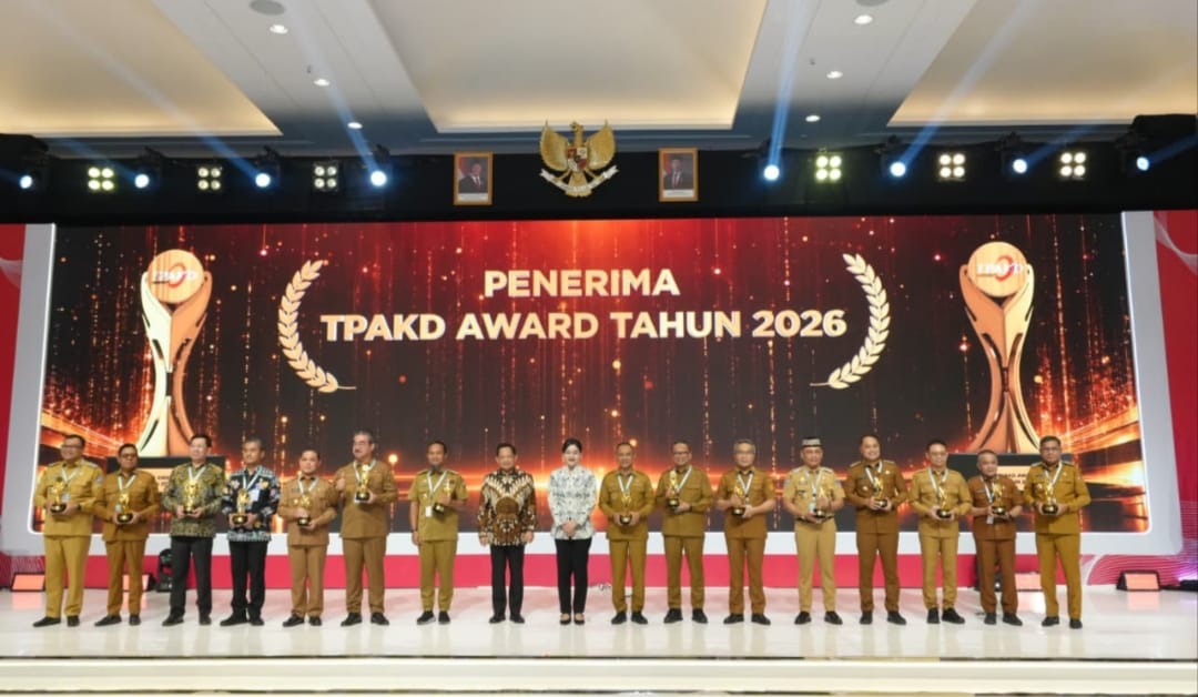 Surabaya Perluas Akses Keuangan Lewat Tujuh Program, Raih TPAKD Award 2026
