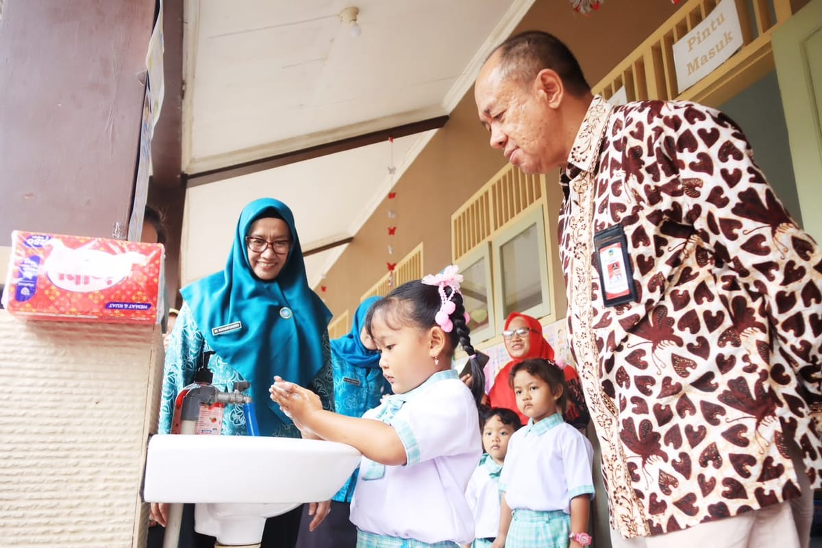 Bupati Banyumas Ajak Anak Biasakan Cuci Tangan Pakai Sabun Sejak Dini