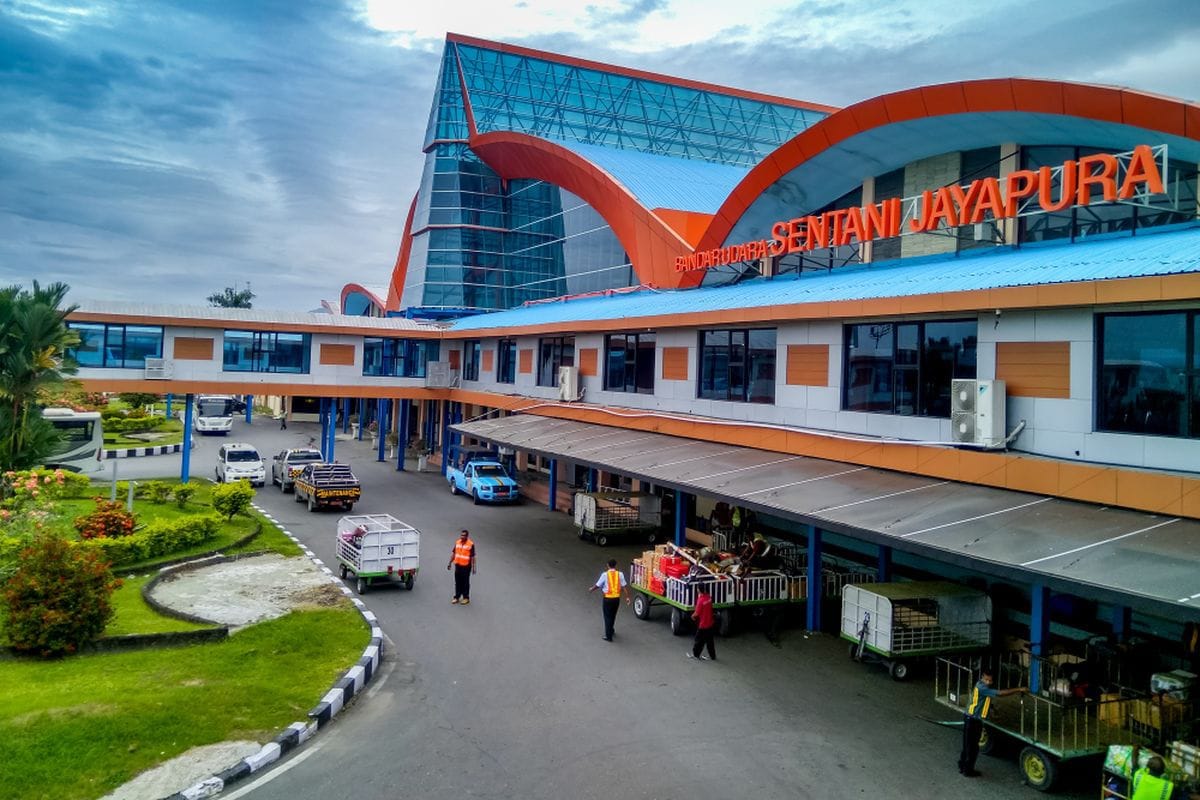 PT.Angkasa Pura Indonesia: Pengembangan Bandara Sentani Guna Penuhi Pelayanan Pengguna Jasa Penerbangan