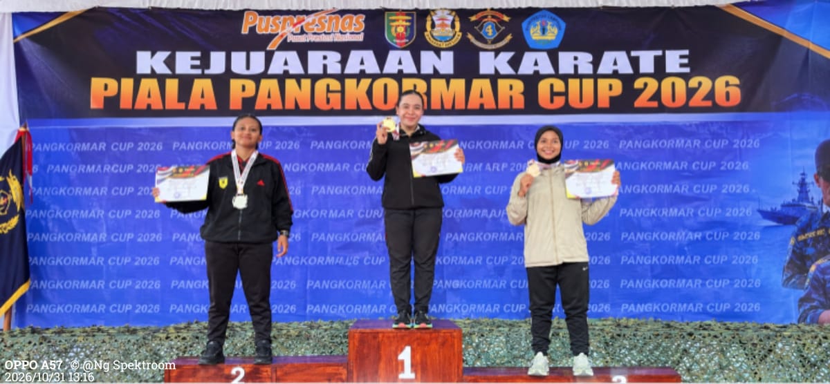 Septriani, Guru SMA Hang Tuah Raih Juara I Kategori Kata Perorangan Senior Putri